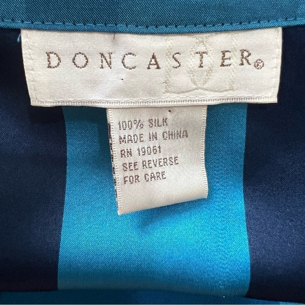 Vintage Doncaster Groovy Silk Blouse 70s Retro Career Business Blue Button Top - Picture 9 of 12